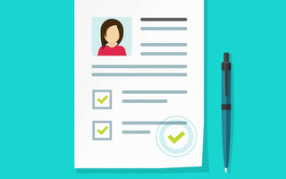 What should be in an employee personnel file?